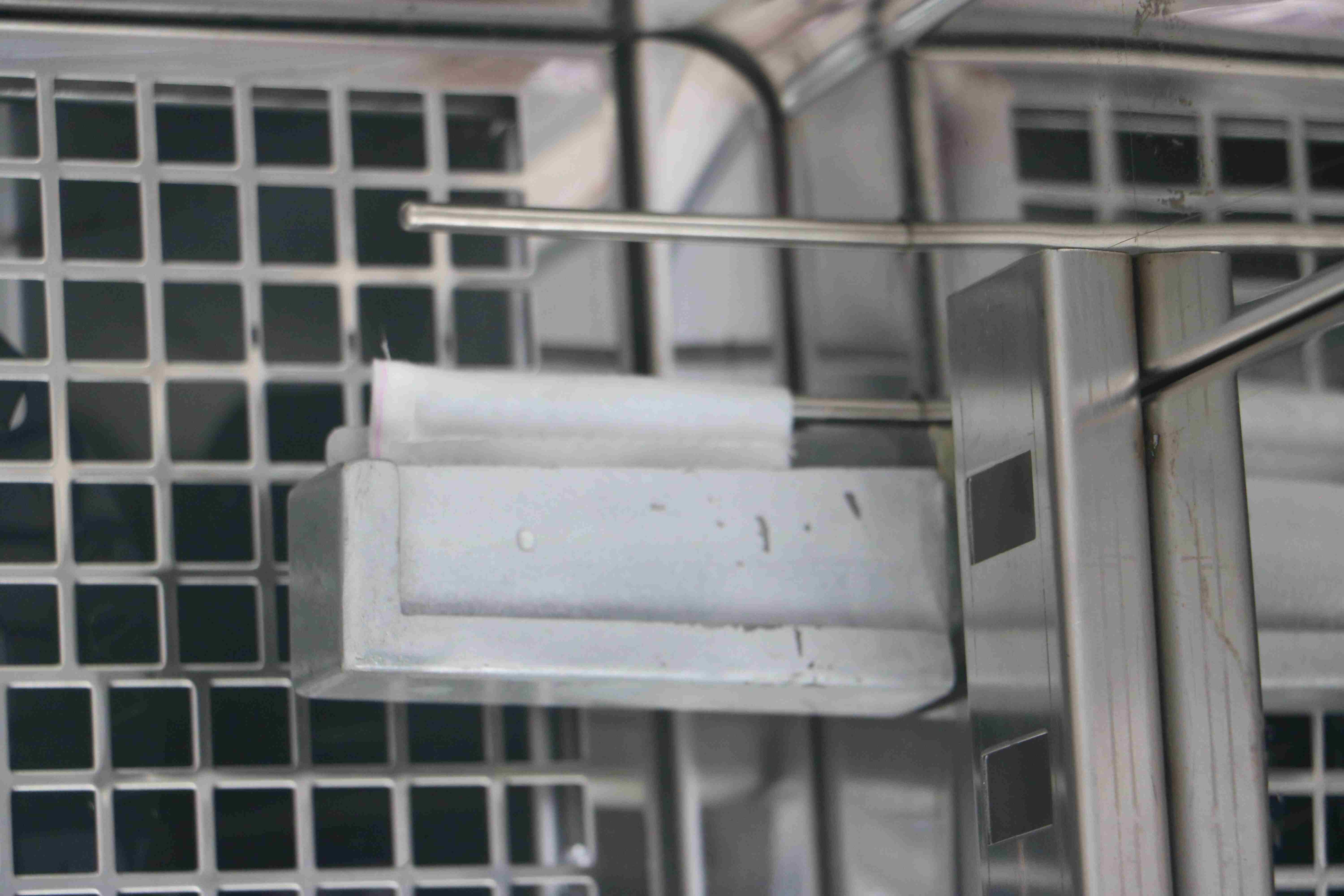Shelves and casters for temperature humidity chamber