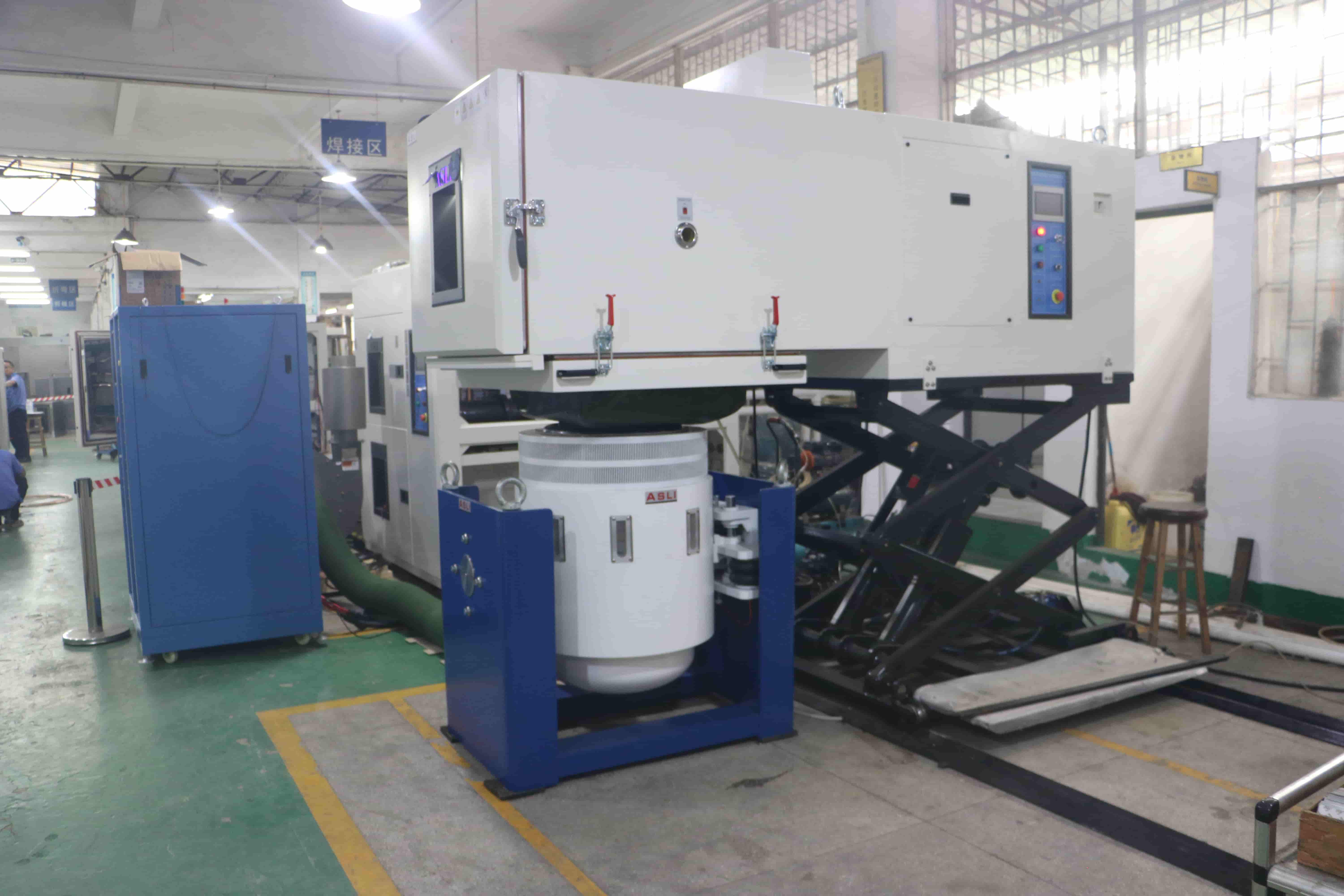 ASLI temperature and humidity test chamber assembled at the factory