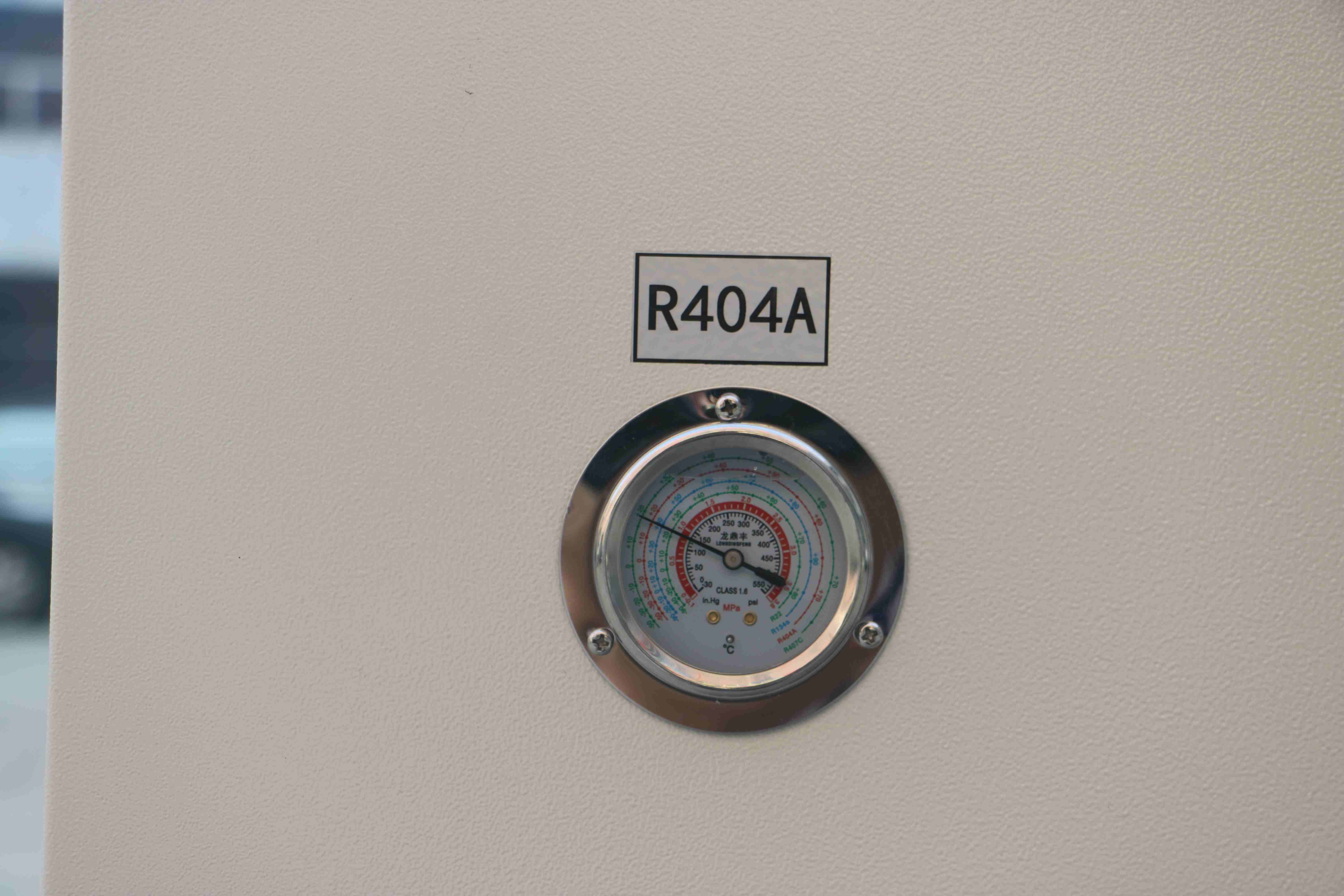 Safety protection devices on environmental test chamber